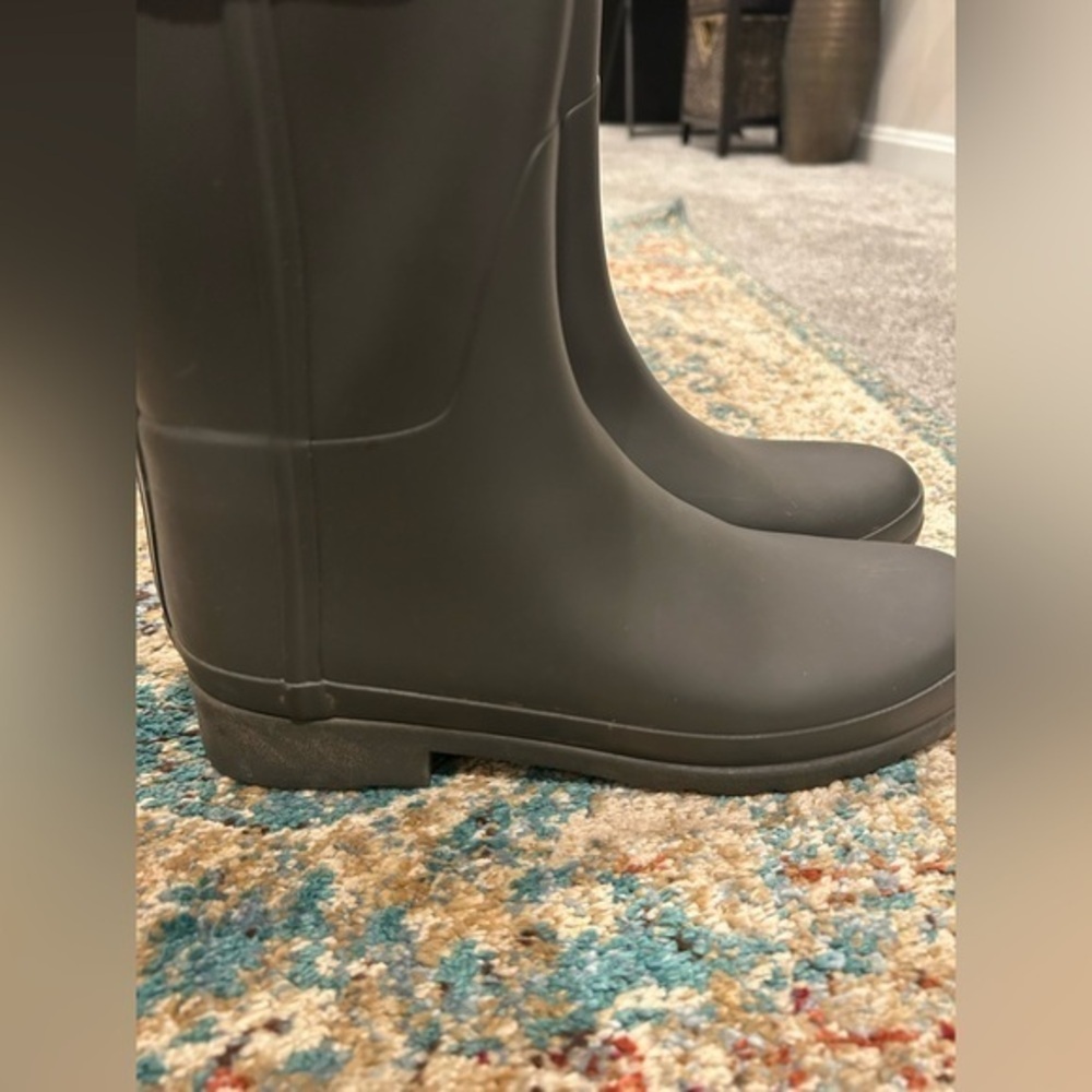 ✨ Hunter Original Refined Short Rain Boots charcoal gray - 8 - worn 5x RARE 🔥 - Picture 8 of 11
